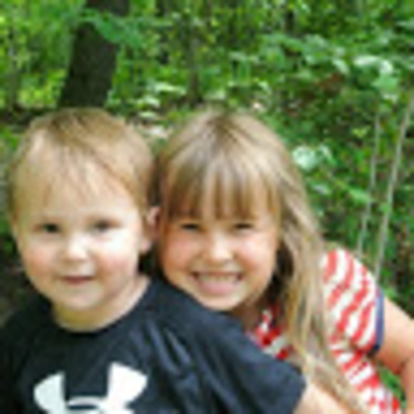 Meet your Posher, Kim - Picture 1 of 1